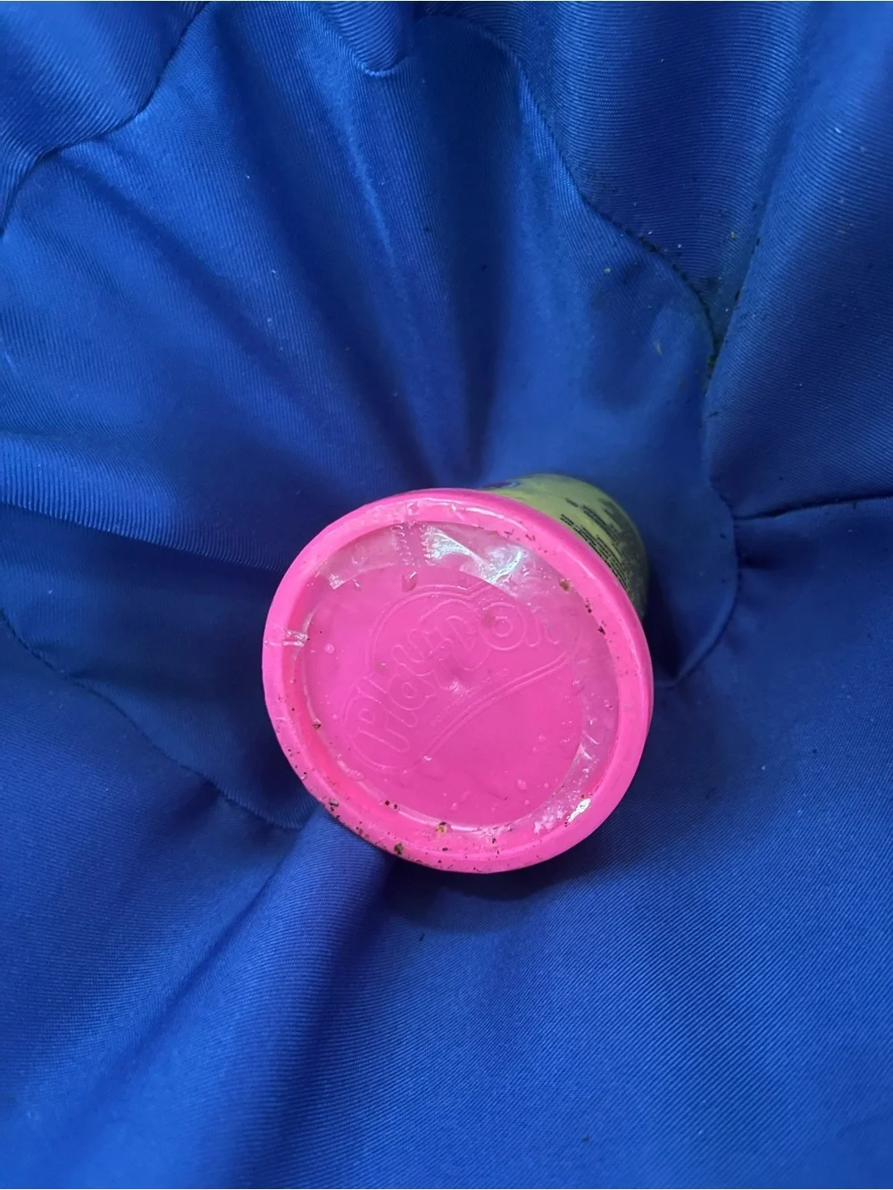 Play-Doh Bright Yellow Compound with Pink Lid - Kids Creative Dough